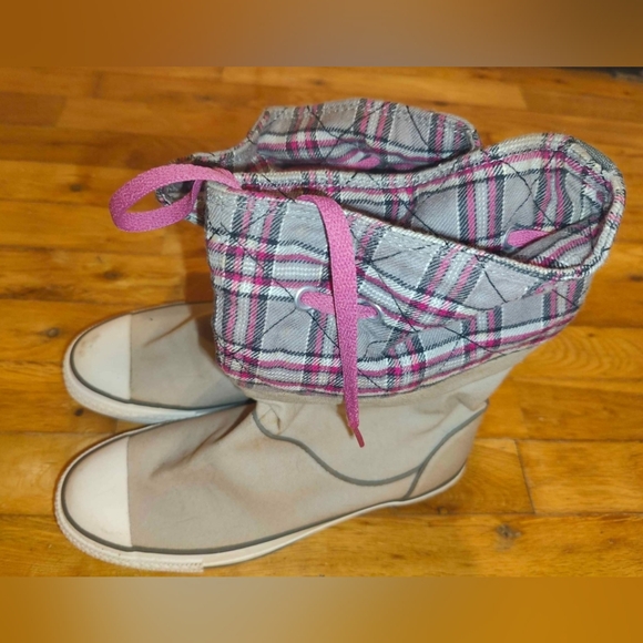 Converse Limited Edition - Picture 2 of 4